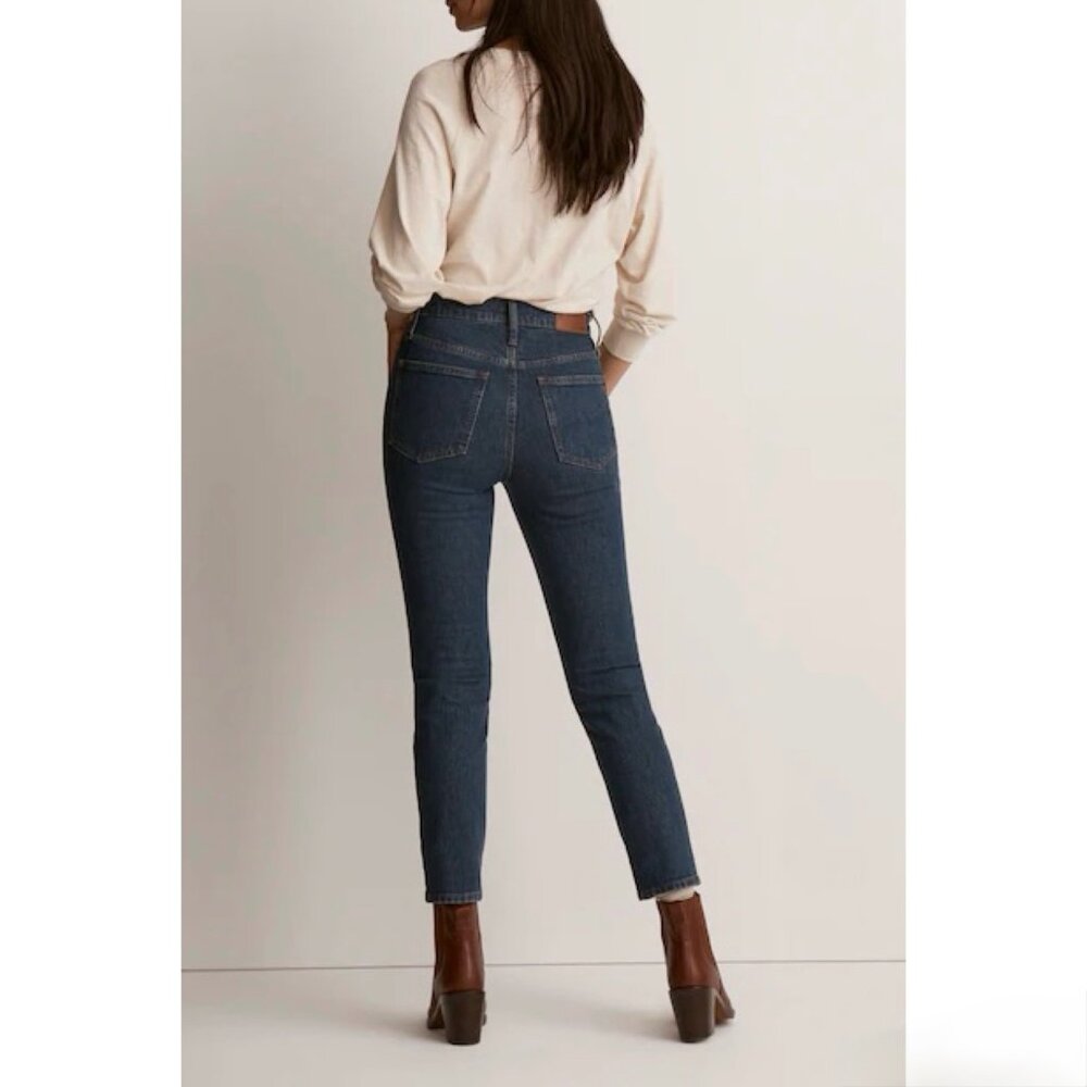 Madewell The Perfect Vintage 90s Tapered High‎ Rise Mom Dark Blue Jeans Size 27 - Picture 2 of 12